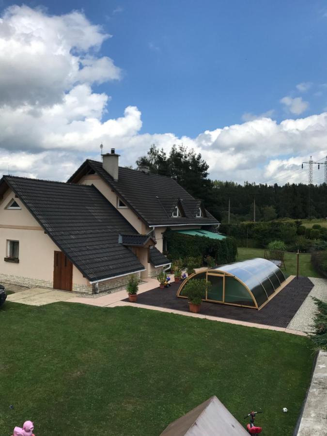 Vila V Jesenikach Bridlicna エクステリア 写真